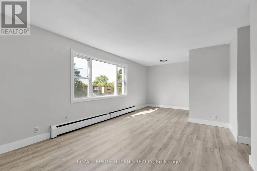 Multiplex at 4 - 1566 ALLEN PLACE, London East
