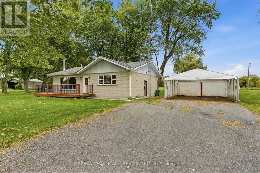 Detached at 2871 CONCESSION 3 ROAD, Alfred and Plantagenet