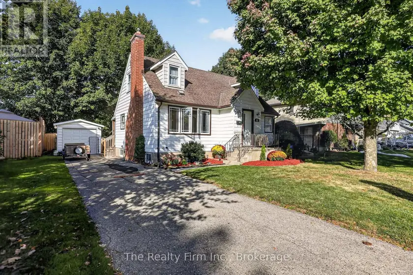 Detached at 325 VICTORIA STREET N, Woodstock