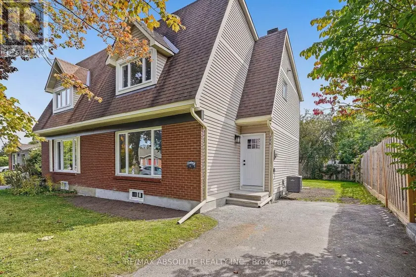 Semi-Detached/Link at 286 MOCKINGBIRD DRIVE, Ottawa