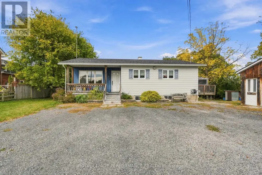 Detached at 4126 34 HIGHWAY, Champlain