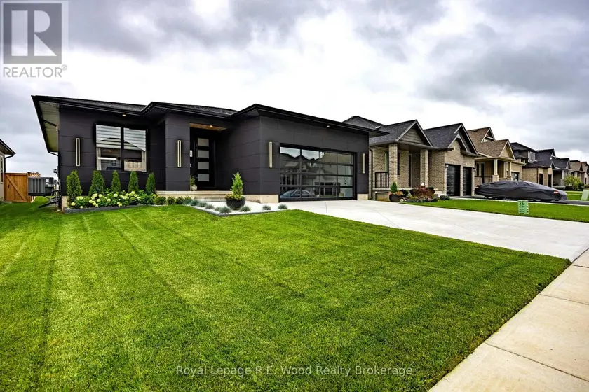 Detached at 7 SYCAMORE DRIVE, Tillsonburg
