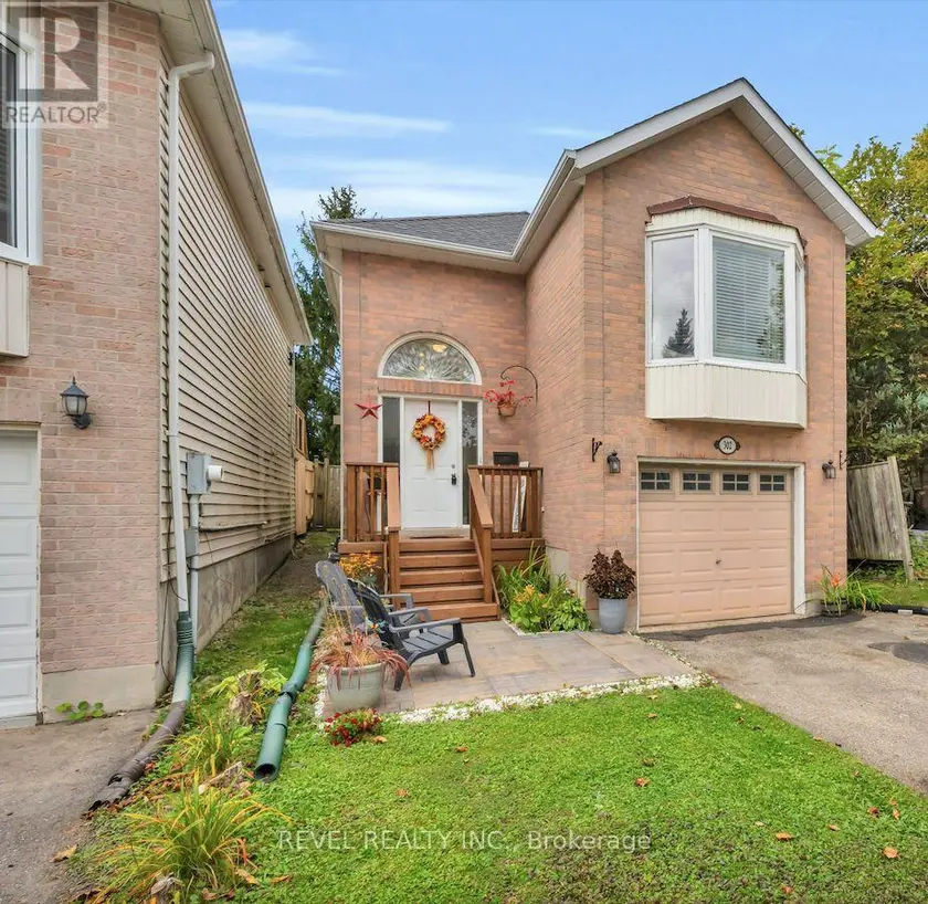 Detached at 302 SHELBURNE PLACE, Shelburne