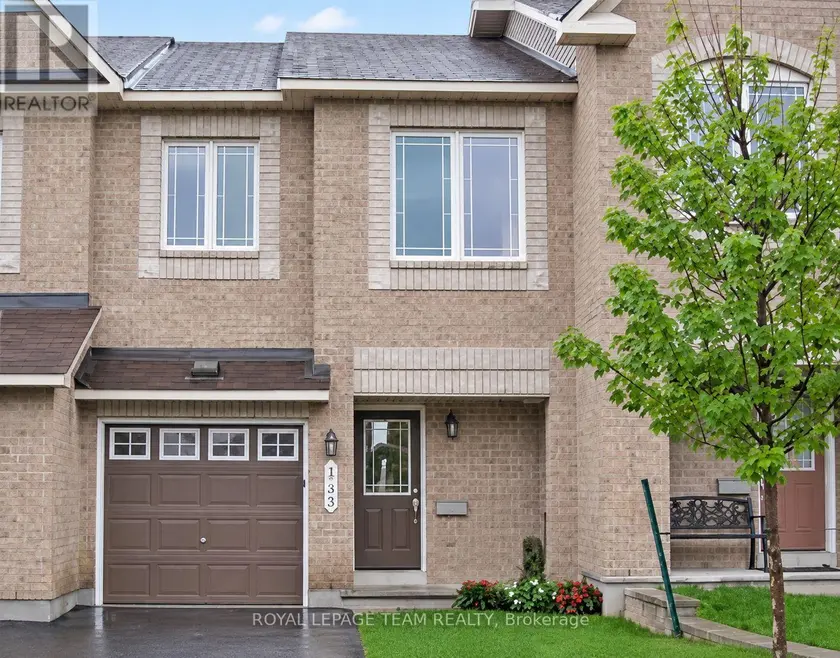 Townhouse at 133 FORESTBROOK STREET, Ottawa