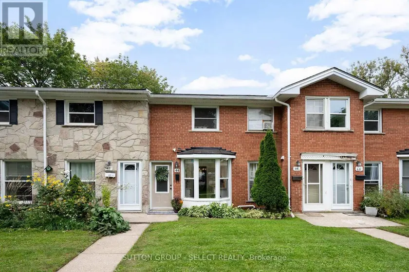Townhouse at 30 - 44 ARBOUR GLEN CRESCENT, London East