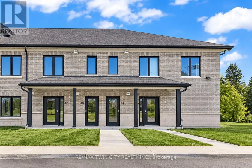 Apartment at 49 - 3202 VIVIAN LINE, Stratford