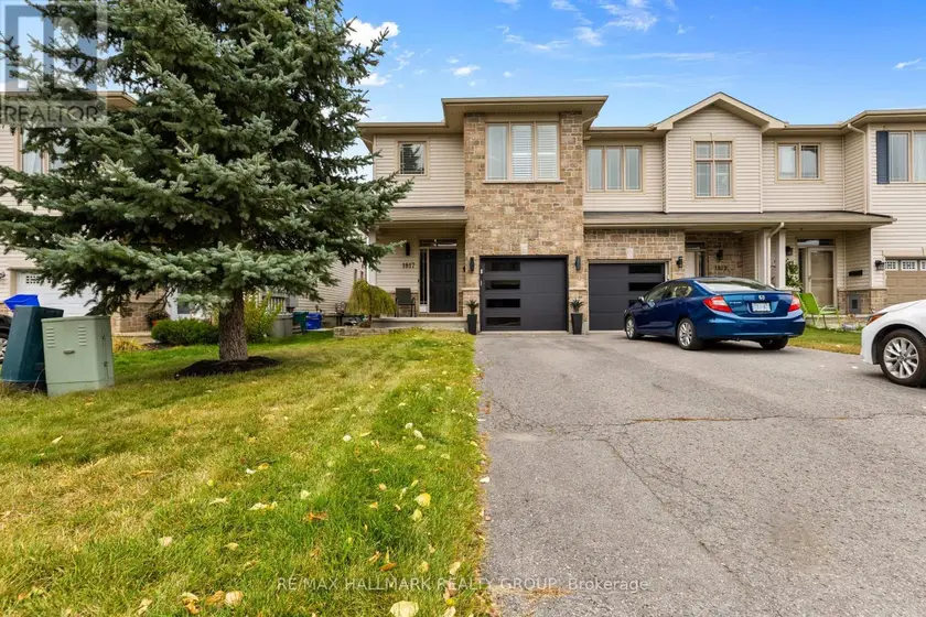 Townhouse at 1817 ARROWGRASS WAY, Ottawa