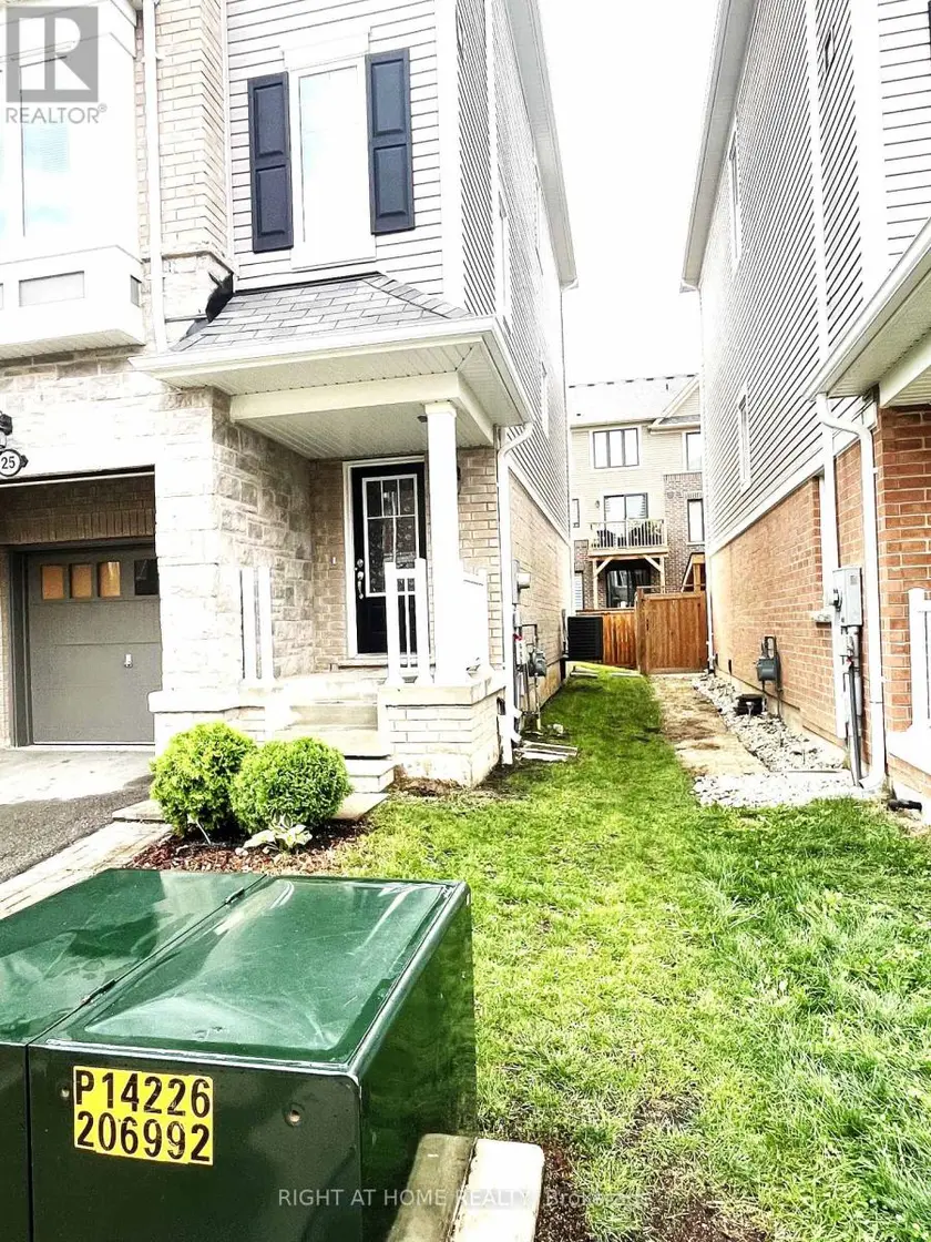 Townhouse at 25 RAPIDS LANE, Hamilton
