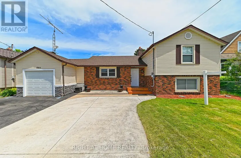 Detached at 446 GENEVA STREET, St. Catharines