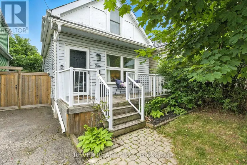 Detached at 236 COPE STREET, Hamilton