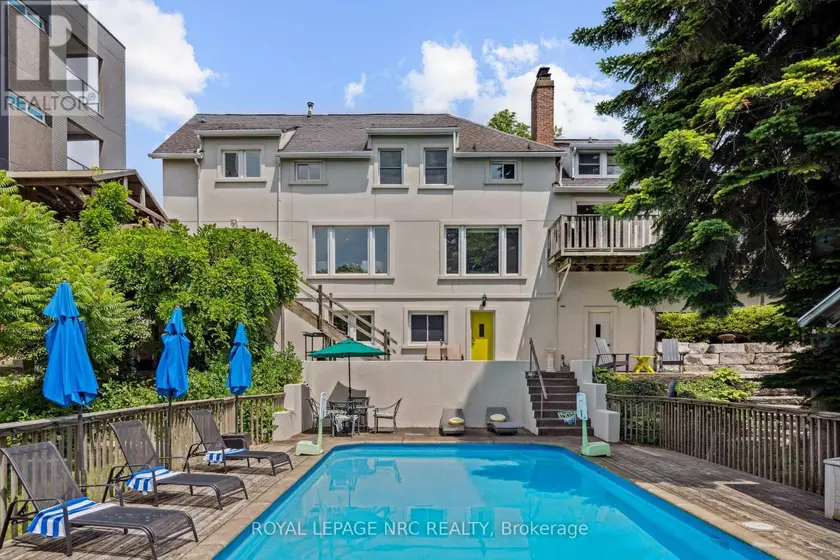 Detached at 75 YATES STREET, St. Catharines