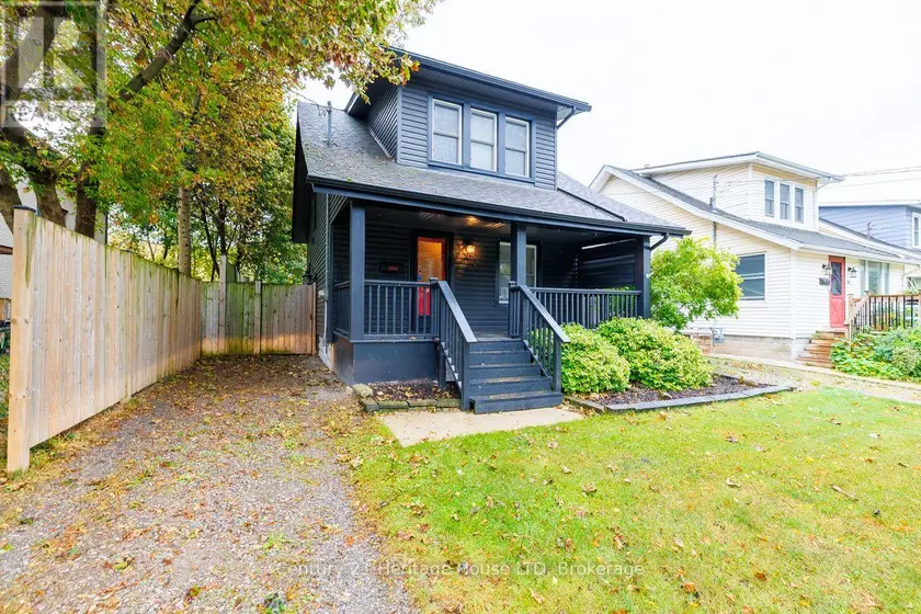 Detached at 305 PHIPPS STREET S, Fort Erie