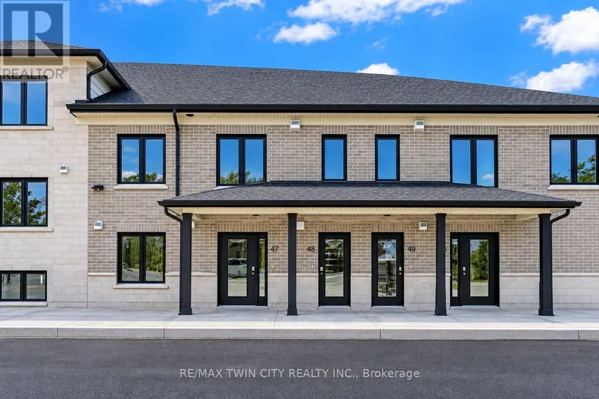 Apartment at 48 - 3202 VIVIAN LINE, Stratford
