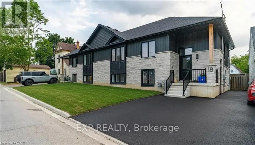 Multiplex at B - 18 HINCKS STREET, Wilmot