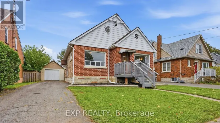 Detached at 63 LYONS AVENUE, Welland