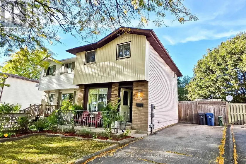 Detached at 68 UPTON CRESCENT, Guelph