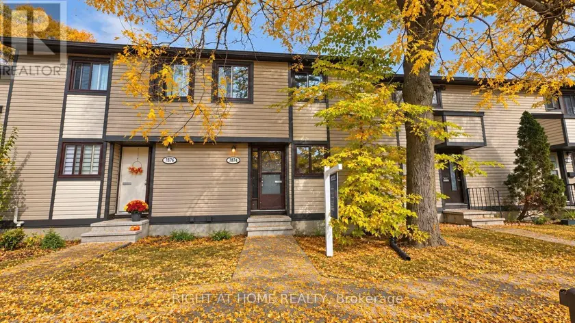 Townhouse at 3 - 7874 JEANNE D'ARC BOULEVARD, Ottawa