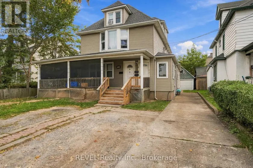 Multiplex at 132 HELLEMS AVENUE, Welland