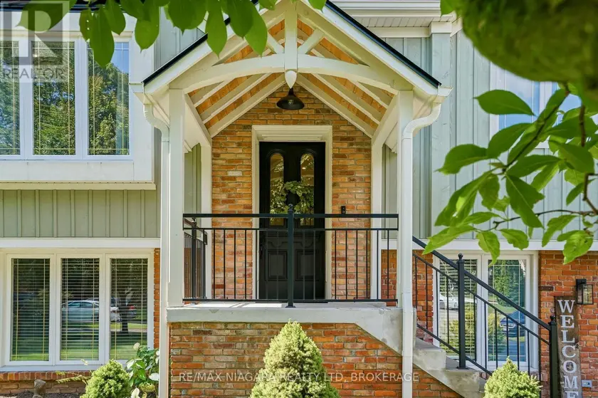 Detached at 25 BERKHOUT TERRACE, Pelham