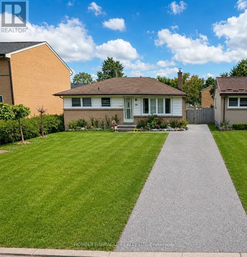 Detached at 104 QUEENSTON CRESCENT, London East