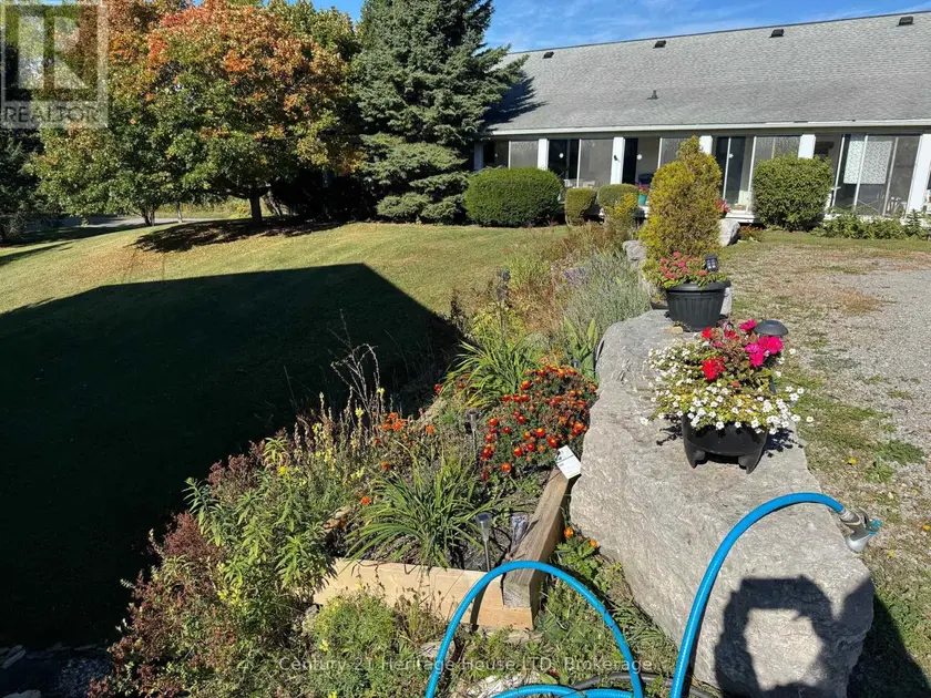 Multiplex at UNIT 1 - 1022 RIDGE ROAD, Fort Erie
