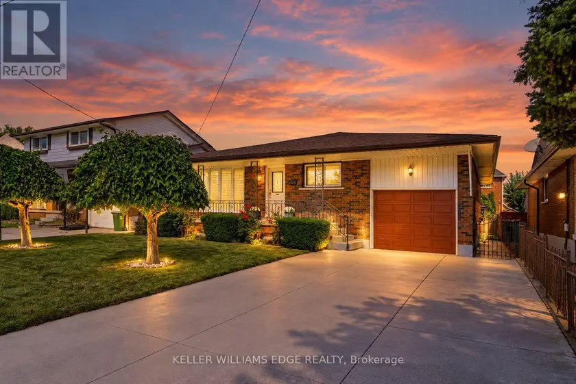 Detached at 261 CARLA AVENUE, Hamilton