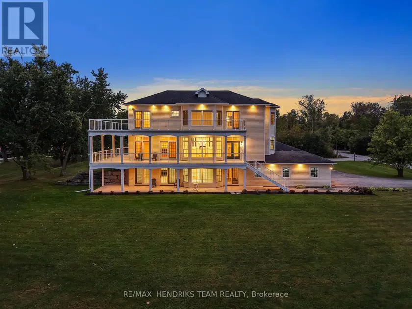Detached at 4069 NIAGARA RIVER PARKWAY, Fort Erie