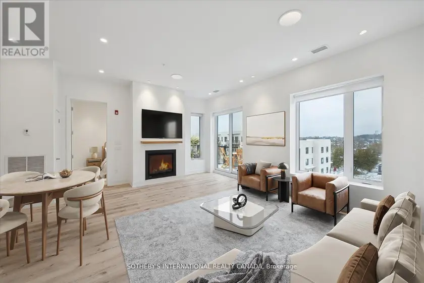 Apartment at PENTHOUSE 1 - 19A WEST STREET N, Kawartha Lakes
