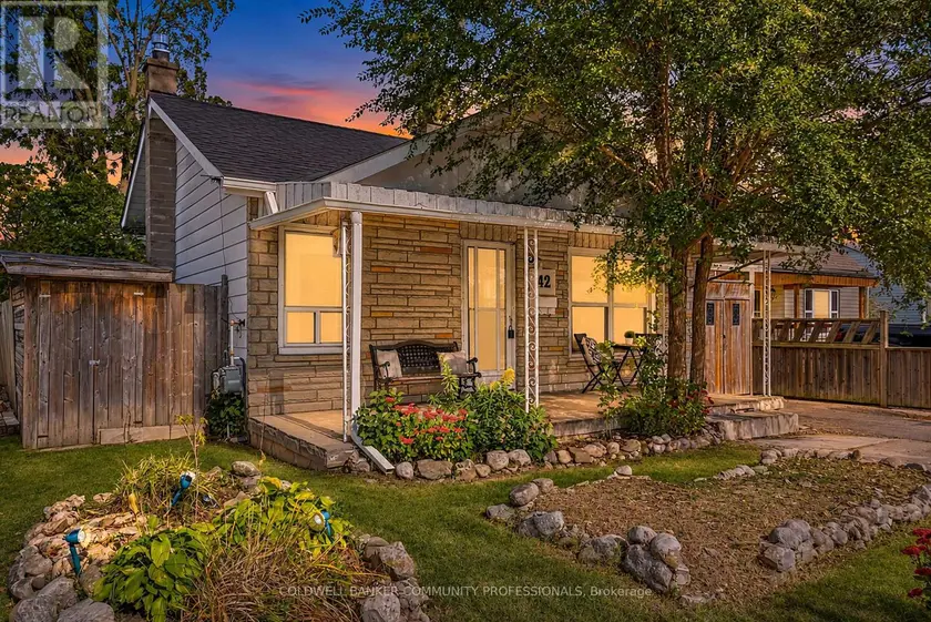 Detached at 42 SANDERSON STREET, Brantford