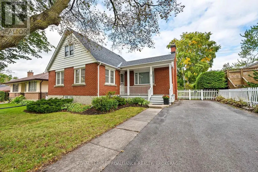 Detached at 5 WESTMORELAND ROAD, Kingston