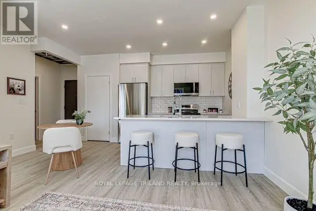 Other at 307 - 75 WALNUT STREET, St. Thomas