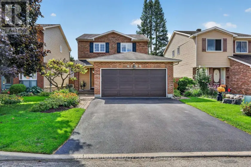 Detached at 6109 FORESTGLEN CRESCENT, Ottawa