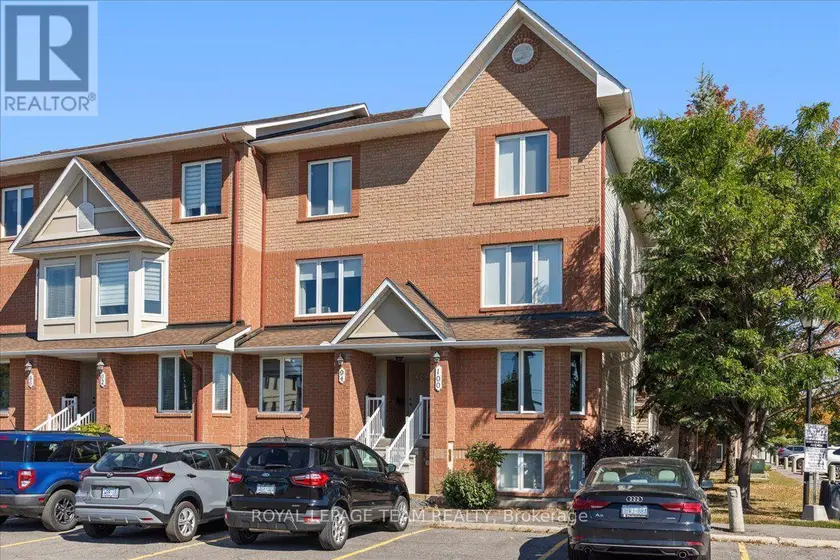 Townhouse at 100 BONFIELD PRIVATE, Ottawa