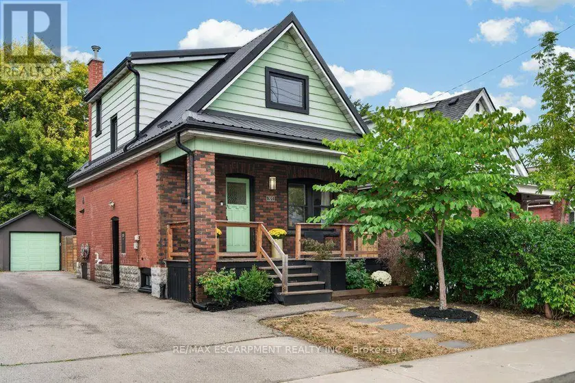 Detached at 101 COPE STREET, Hamilton