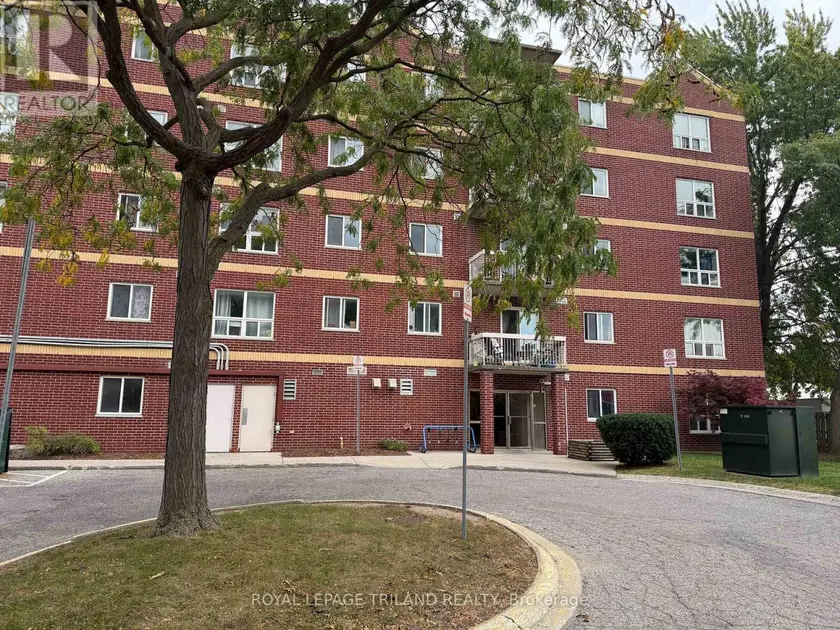 Apartment at 305 - 626 FIRST STREET, London East