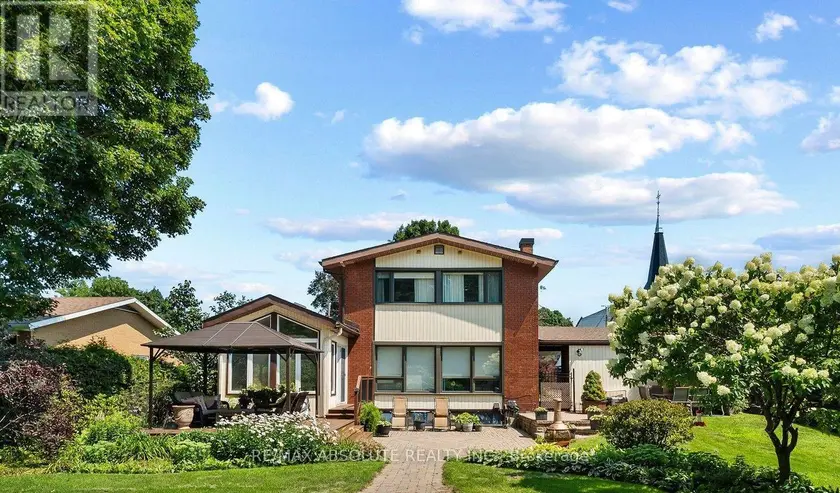 Detached at 290 HARRINGTON STREET, Arnprior