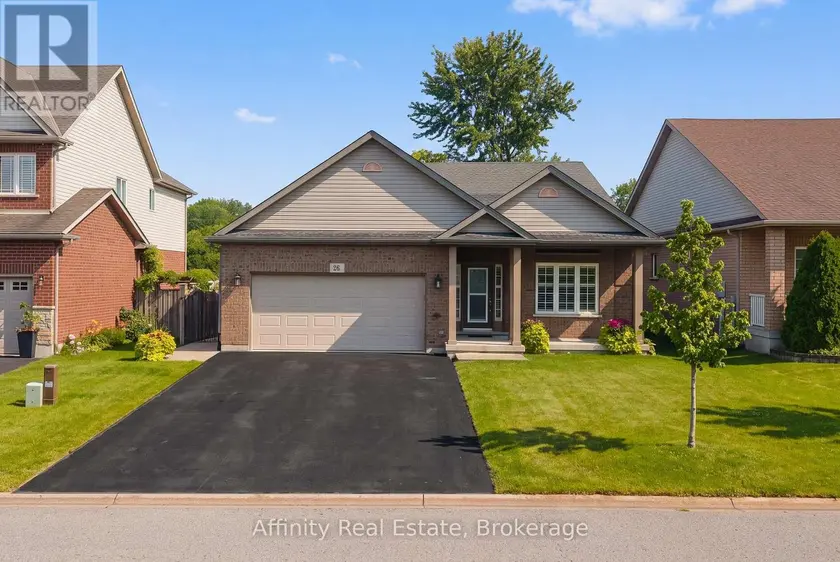 Detached at 26 WELSTEAD DRIVE, St. Catharines