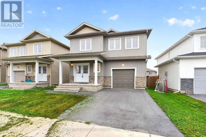 Detached at 39 BRENNAN CRESCENT, Loyalist