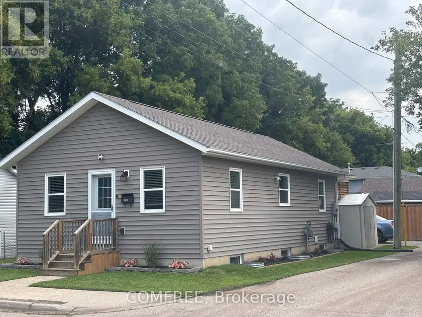 Detached at 287 BROCK STREET, Brantford