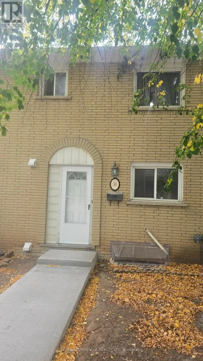 Townhouse at 30 JEROME CRESCENT, Hamilton