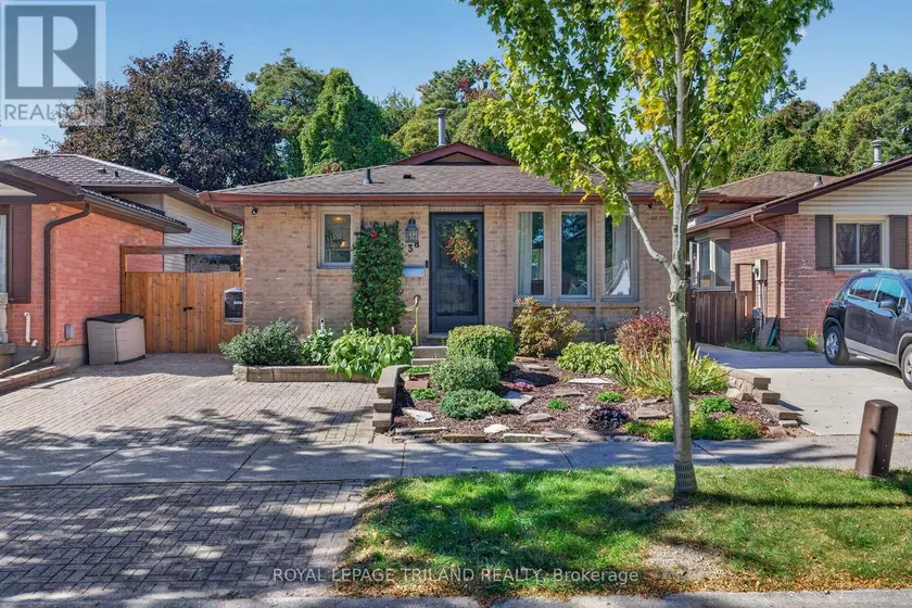 Detached at 38 CAPRICE CRESCENT, London East