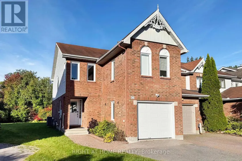 Townhouse at 24 HARRINGTON COURT, Ottawa