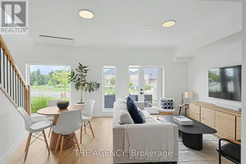 Townhouse at B113 - 2082 LUMEN DRIVE, London South