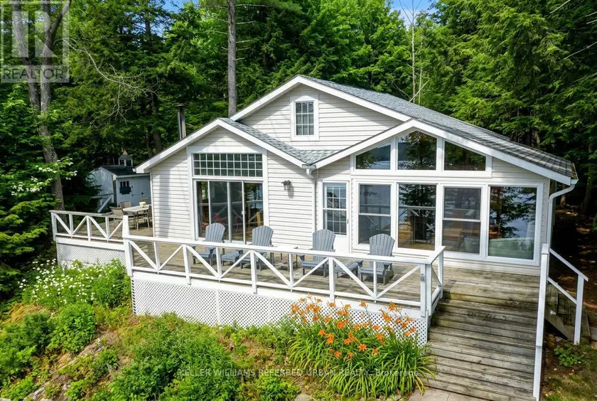 Detached at 1118 PINE LAKE SHORES, Bracebridge