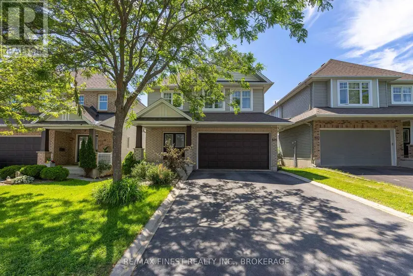Detached at 896 COTTONWOOD AVENUE, Kingston)