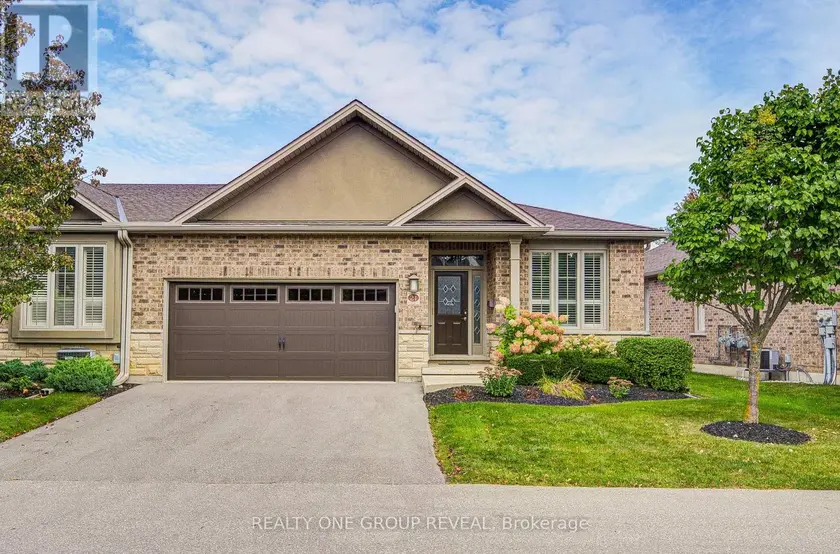 Townhouse at 21 - 30 CEDAR STREET, Brant