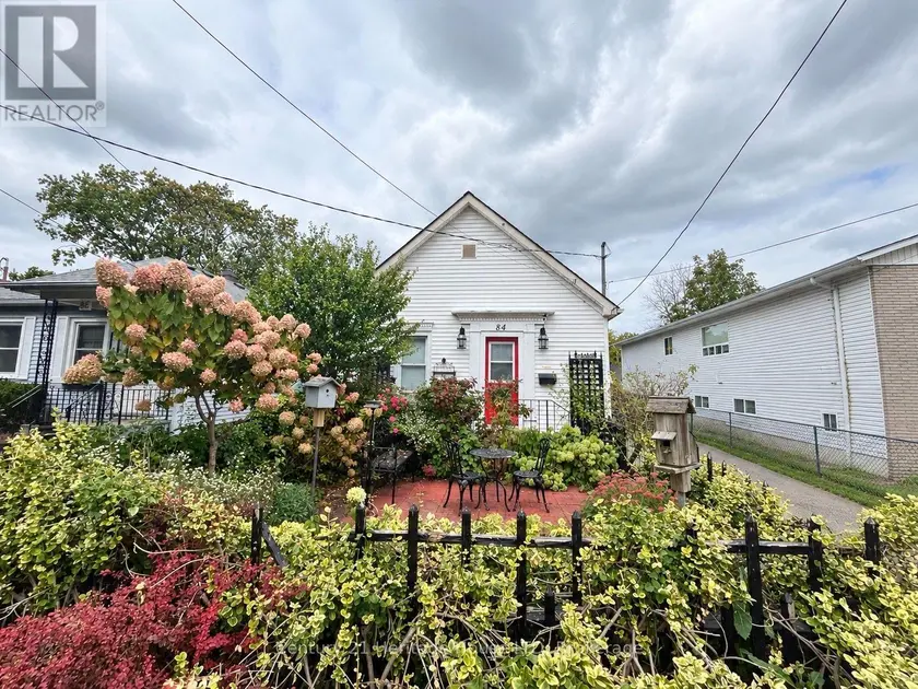 Detached at 84 RYKERT STREET, St. Catharines