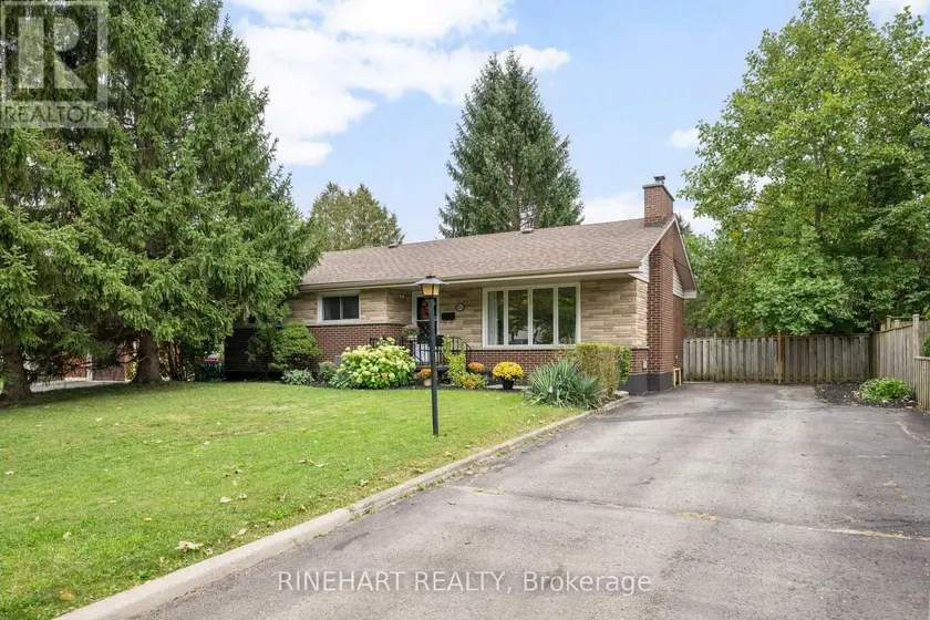 Detached at 311 BURLINGTON CRESCENT, London South