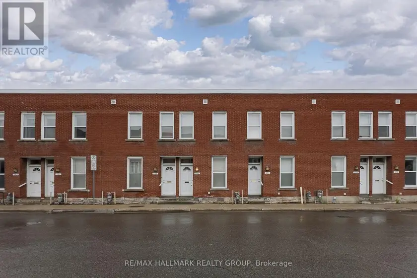 Townhouse at 230 CUMBERLAND STREET, Ottawa