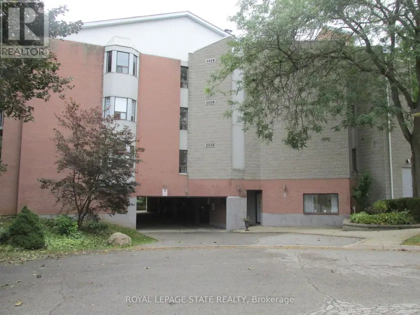 Apartment at 203 - 5 NIAGARA STREET, Grimsby
